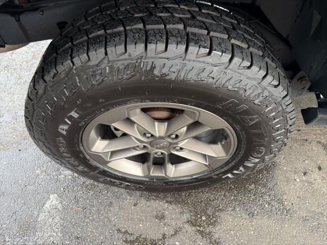Photo of 2017 Black Clearcoat Jeep Wrangler Unlimited