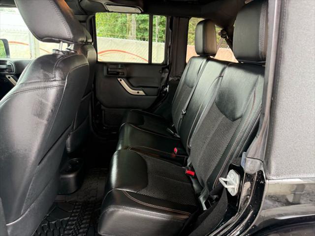 Photo of 2017 Black Clearcoat Jeep Wrangler Unlimited