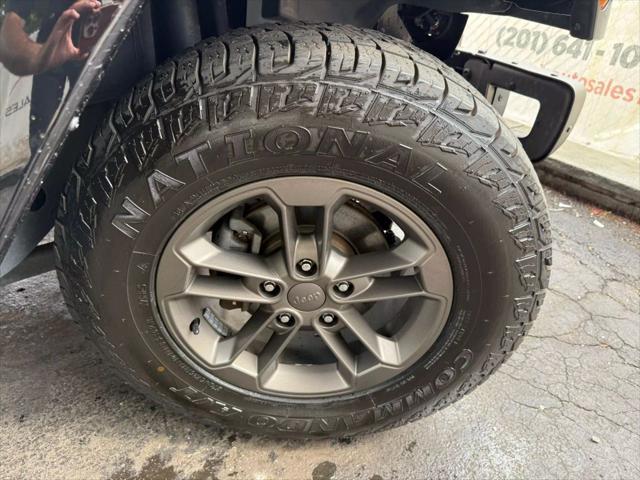 Photo of 2017 Black Clearcoat Jeep Wrangler Unlimited