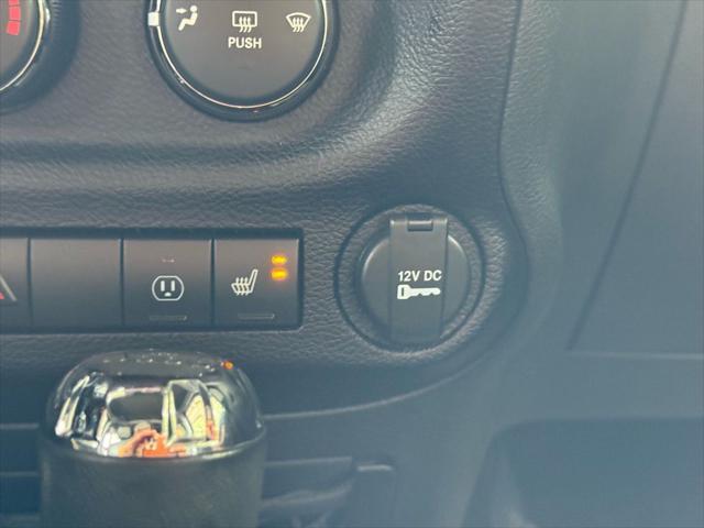 Photo of 2017 Black Clearcoat Jeep Wrangler Unlimited