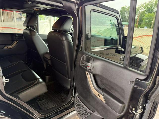 Photo of 2017 Black Clearcoat Jeep Wrangler Unlimited