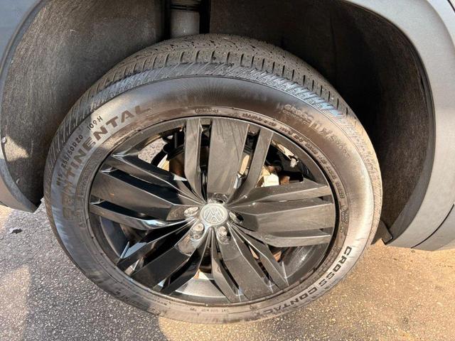 Photo of 2019 Platinum Gray Metallic Volkswagen Atlas