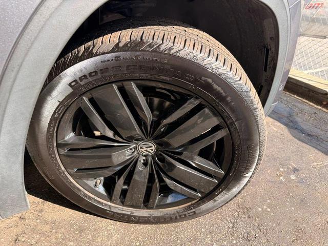 Photo of 2019 Platinum Gray Metallic Volkswagen Atlas