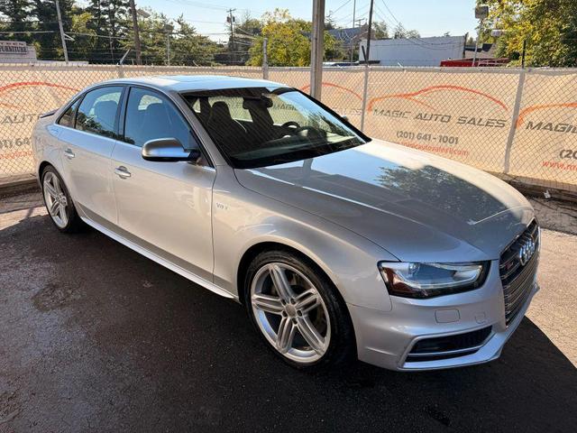 Photo of 2014 Ice Silver Metallic Audi S4