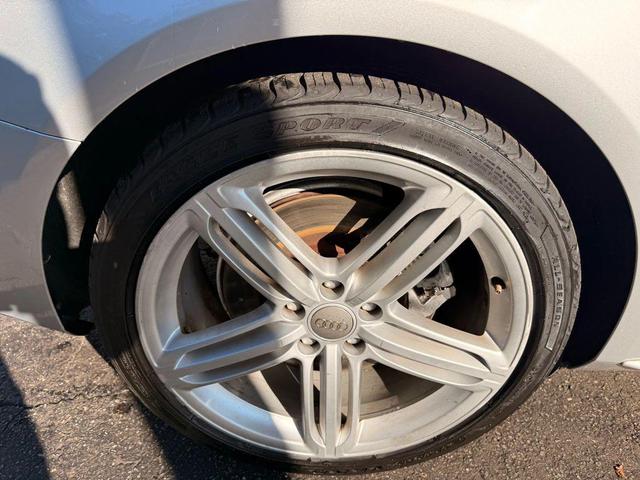 Photo of 2014 Ice Silver Metallic Audi S4