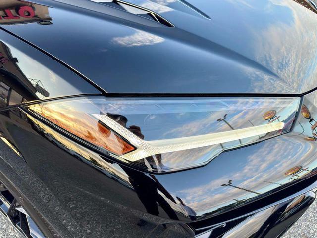 Photo of 2024 Black Lamborghini Urus