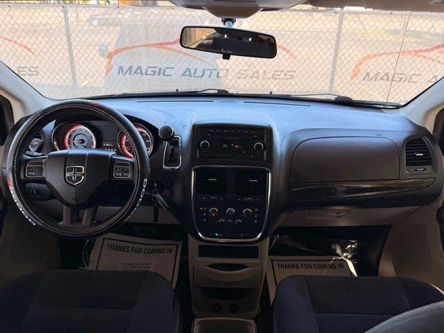 Photo of 2014 Maximum Steel Metallic Clearcoat Dodge Grand Caravan
