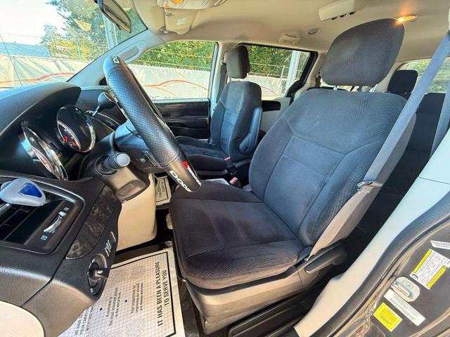 Photo of 2014 Maximum Steel Metallic Clearcoat Dodge Grand Caravan
