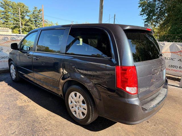 Photo of 2014 Maximum Steel Metallic Clearcoat Dodge Grand Caravan