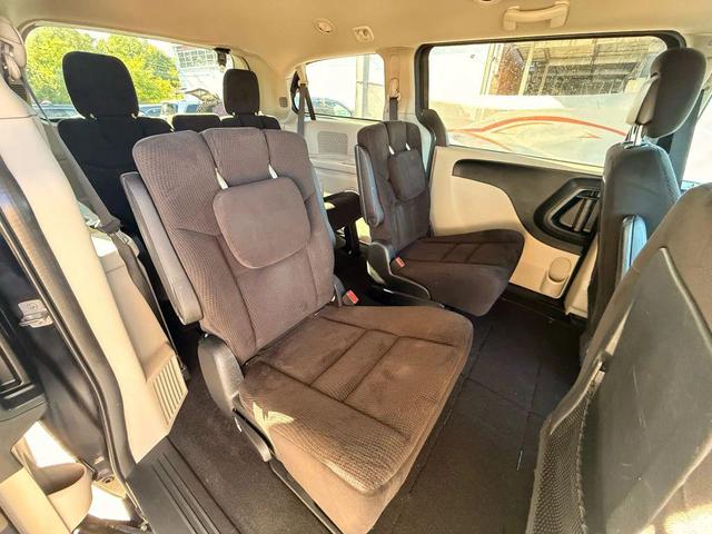 Photo of 2014 Maximum Steel Metallic Clearcoat Dodge Grand Caravan