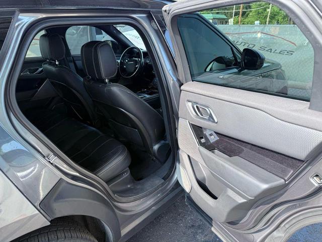 Photo of 2019 Gray Land Rover Range Rover Velar