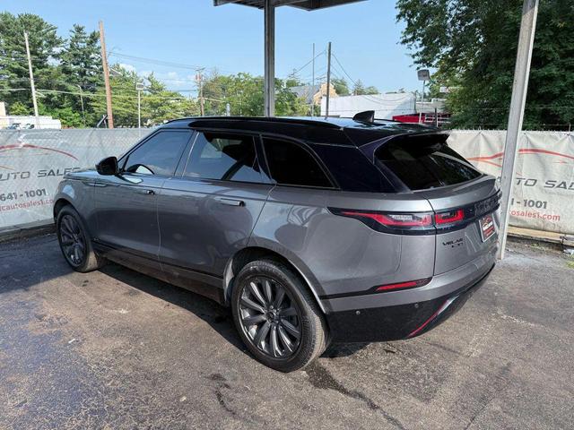 Photo of 2019 Gray Land Rover Range Rover Velar