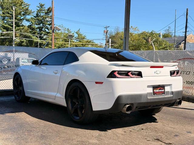 Photo of 2014 Summit White Chevrolet Camaro