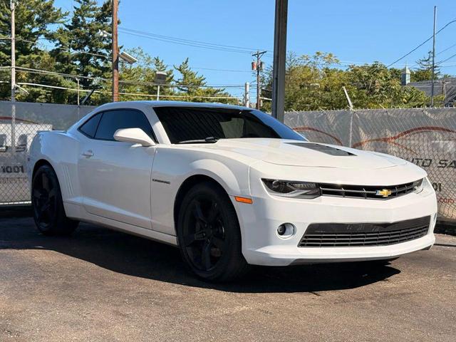 Photo of 2014 Summit White Chevrolet Camaro