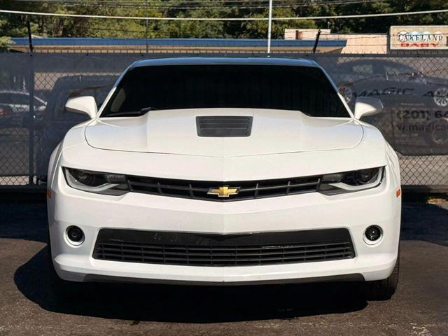 Photo of 2014 Summit White Chevrolet Camaro