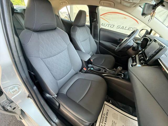 Photo of 2022 Classic Silver Metallic Toyota Corolla Hybrid