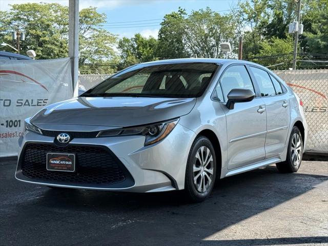 Photo of 2022 Classic Silver Metallic Toyota Corolla Hybrid