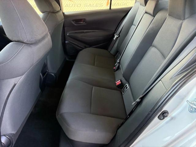 Photo of 2022 Classic Silver Metallic Toyota Corolla Hybrid
