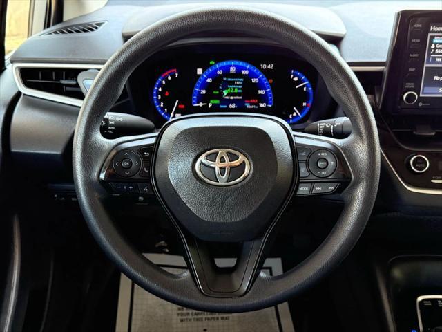 Photo of 2022 Classic Silver Metallic Toyota Corolla Hybrid