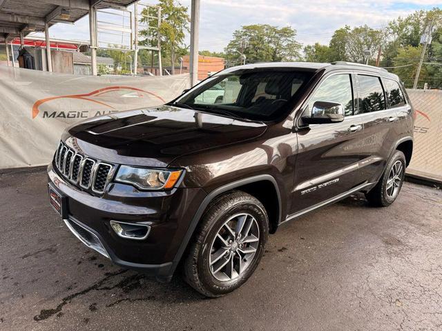 Photo of 2017 Luxury Brown Pearlcoat Jeep Grand Cherokee