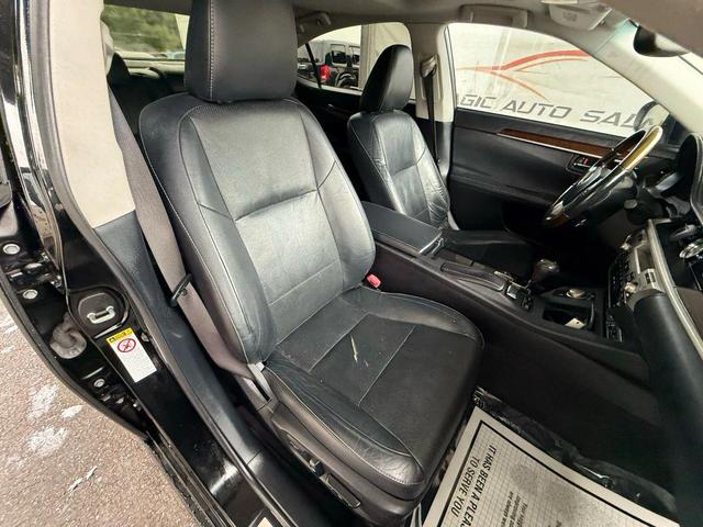 Photo of 2013 Obsidian Lexus ES 350