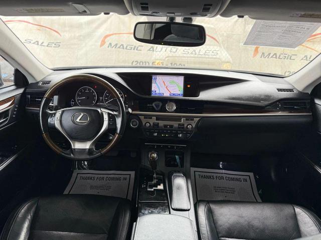 Photo of 2013 Obsidian Lexus ES 350