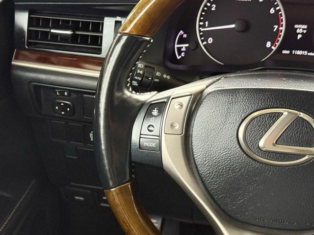 Photo of 2013 Obsidian Lexus ES 350