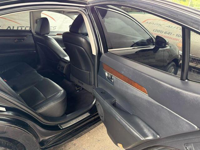 Photo of 2013 Obsidian Lexus ES 350