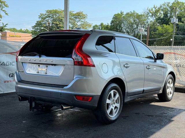 Photo of 2012 Premium Electric Silver Metallic Volvo XC60
