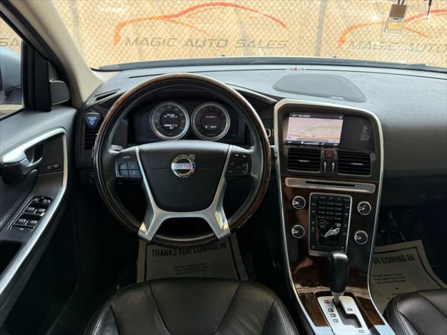 Photo of 2012 Premium Electric Silver Metallic Volvo XC60