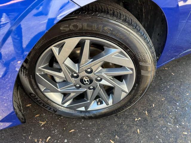 Photo of 2024 Intense Blue Hyundai ELANTRA