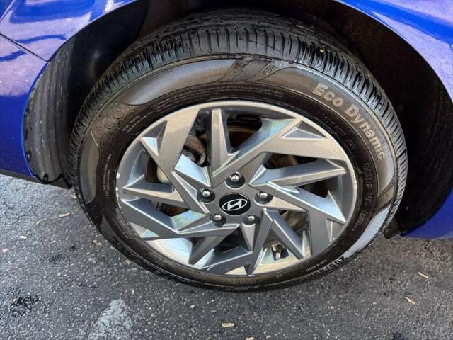 Photo of 2024 Intense Blue Hyundai ELANTRA