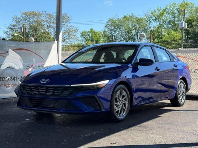 Photo of 2024 Intense Blue Hyundai ELANTRA