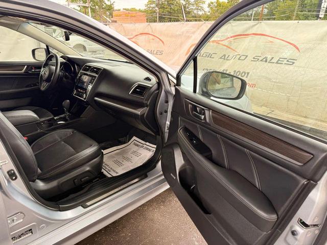 Photo of 2018 Ice Silver Metallic Subaru Legacy