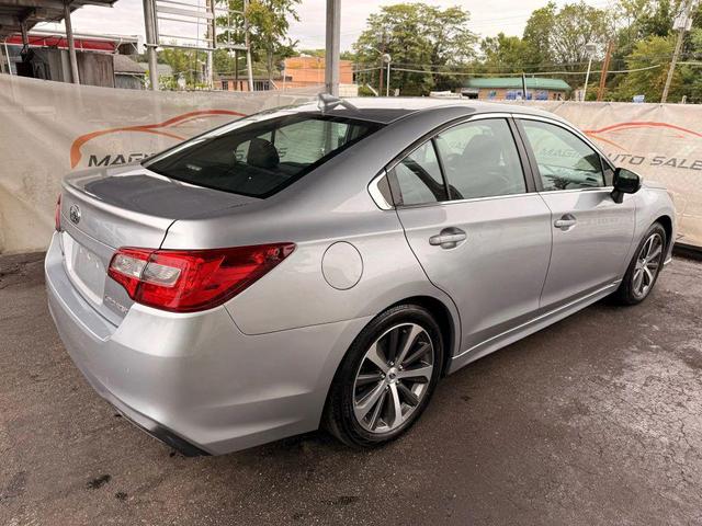 Photo of 2018 Ice Silver Metallic Subaru Legacy