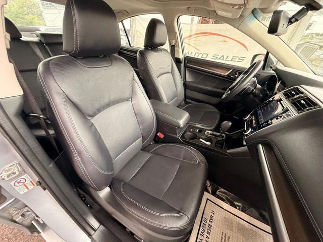 Photo of 2018 Ice Silver Metallic Subaru Legacy