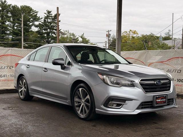 Photo of 2018 Ice Silver Metallic Subaru Legacy