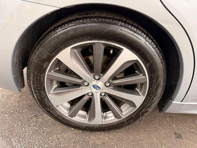 Photo of 2018 Ice Silver Metallic Subaru Legacy