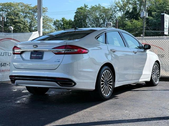 Photo of 2017 White Ford Fusion