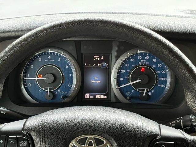 Photo of 2018 Midnight Black Metallic Toyota Sienna