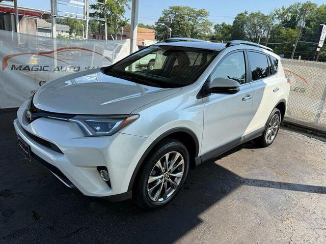 Photo of 2017 Blizzard Pearl Toyota RAV4