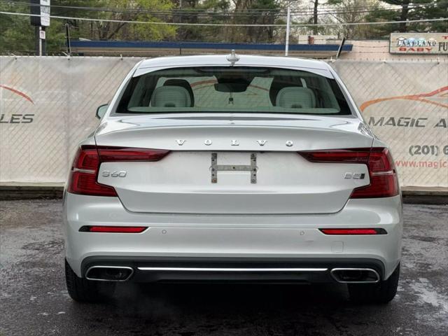 Photo of 2022 Silver Volvo S60