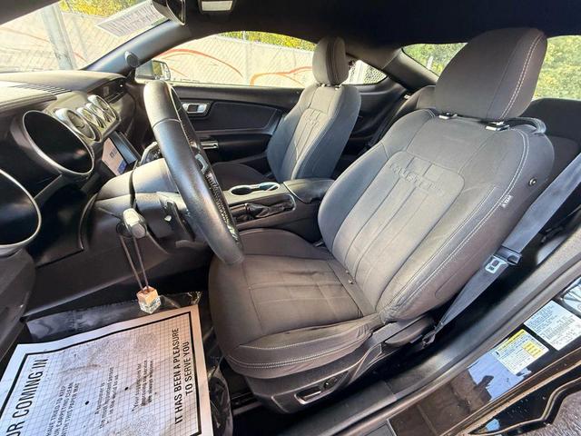 Photo of 2020 Magnetic Metallic Ford Mustang