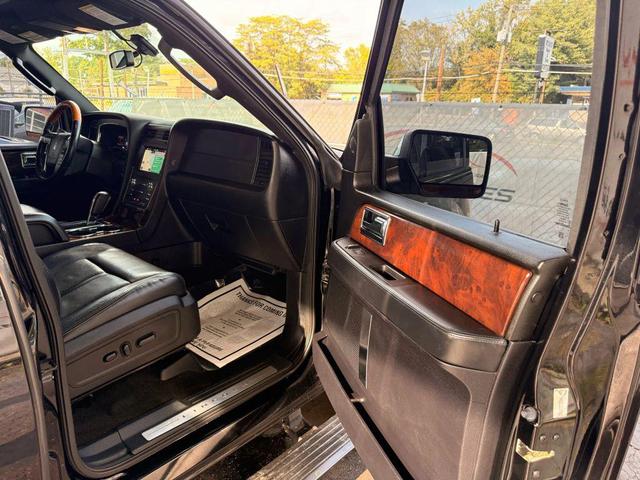 Photo of 2016 Black Velvet Lincoln Navigator