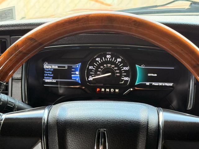 Photo of 2016 Black Velvet Lincoln Navigator