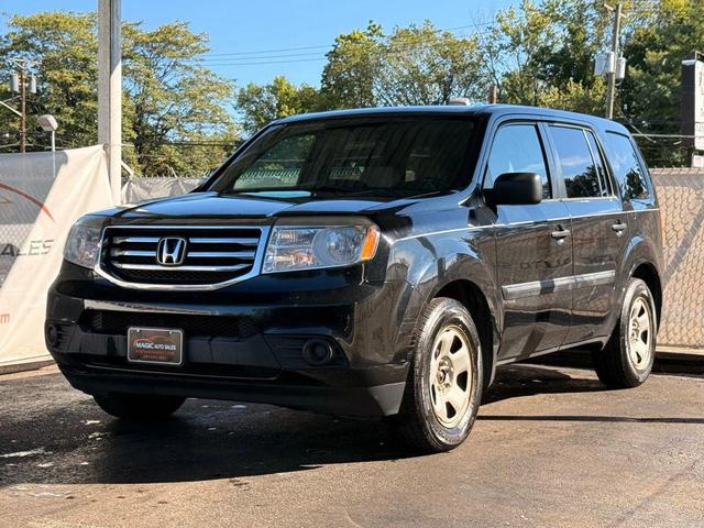 Photo of 2015 Crystal Black Pearl Honda Pilot