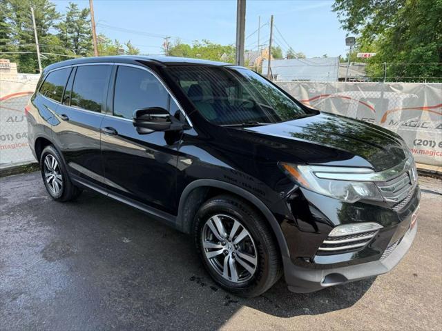 Photo of 2018 Crystal Black Pearl Honda Pilot