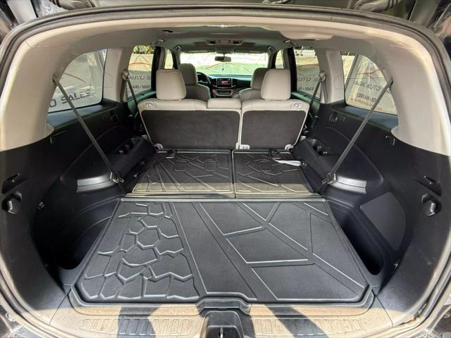 Photo of 2018 Crystal Black Pearl Honda Pilot