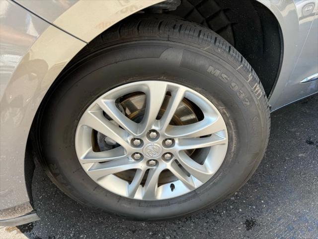 Photo of 2018 Gray Buick Enclave