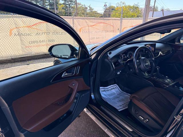 Photo of 2017 Moonlight Blue Metallic Audi A6